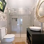 Karibu *